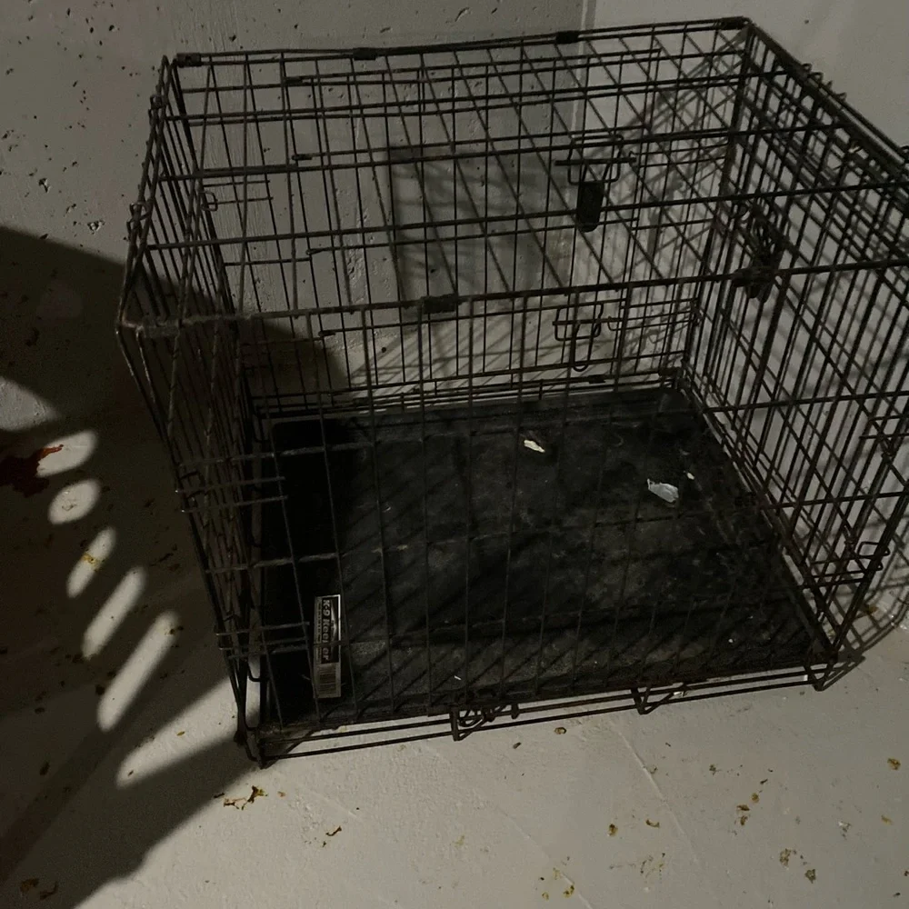 Dog crate